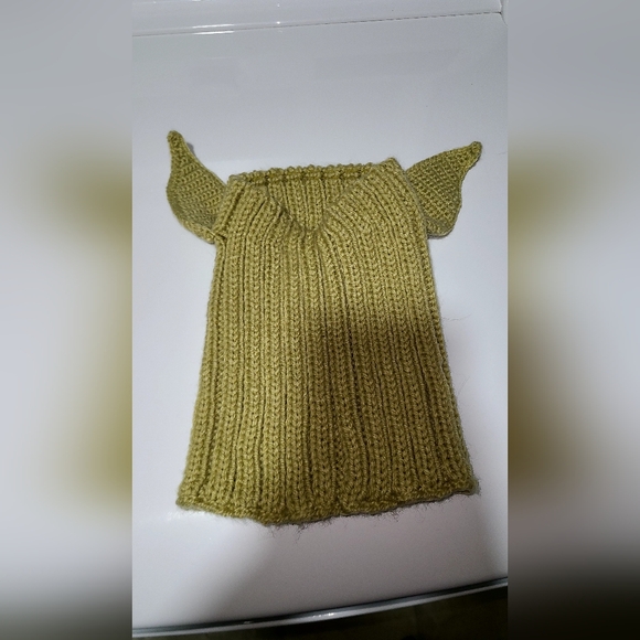 Baby Yoda/Alien Dog Snood - Picture 1 of 4